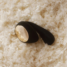 Load image into Gallery viewer, Lelo Ida Wave Black
