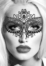 Load image into Gallery viewer, B&amp;w Lace Eye Mask Queen
