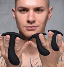 Load image into Gallery viewer, Master Series Dark Delights 3pc Curved Silicone Anal Trainer Set
